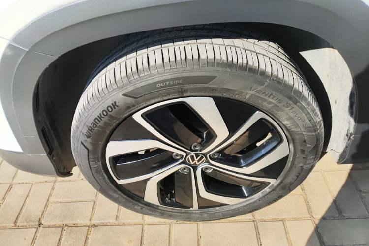 Used Volkswagen Tharu 2023 300TSI Two-Wheel-Drive Full Moon Edition