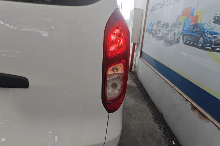 Used Wuling Hongguang New Energy 2024 All-Electric Model 300KM Practical Version
