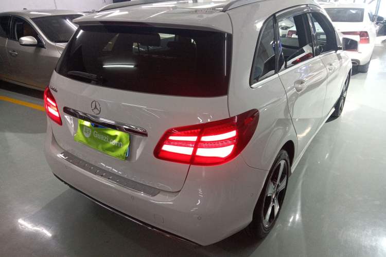 Used Mercedes-Benz B-Class 2018 B 200 Fashion Model