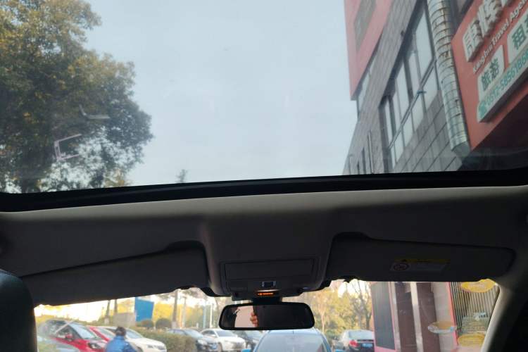 Used Land Rover Discovery Sport 2017 2.0T SE
