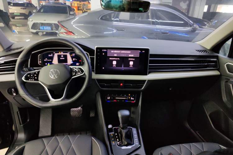 Used Volkswagen Tiguan L New Energy 2023 430 PHEV Plug-in Hybrid Prestige Edition
