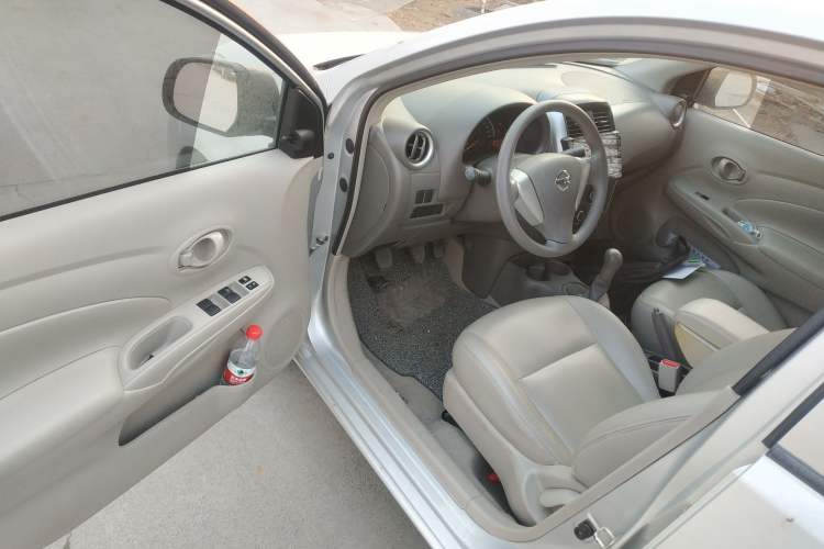 Used Nissan Sunny 2015 1.5XE Manual Comfort Edition