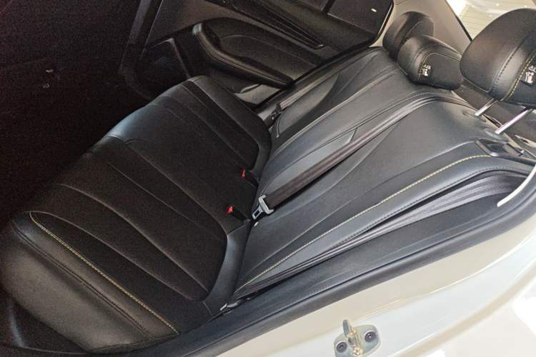 Used Roewe i5 2021 1.5L CVT Diamond Edition
