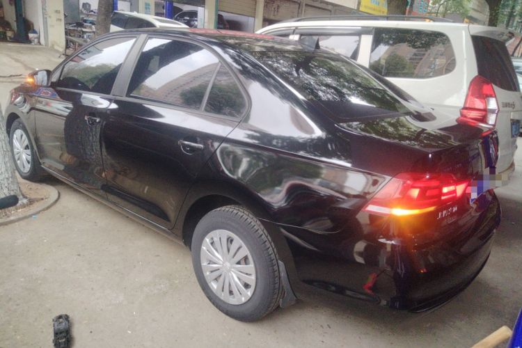 Used Volkswagen Santana 2016 1.4L Manual Fashion Edition
