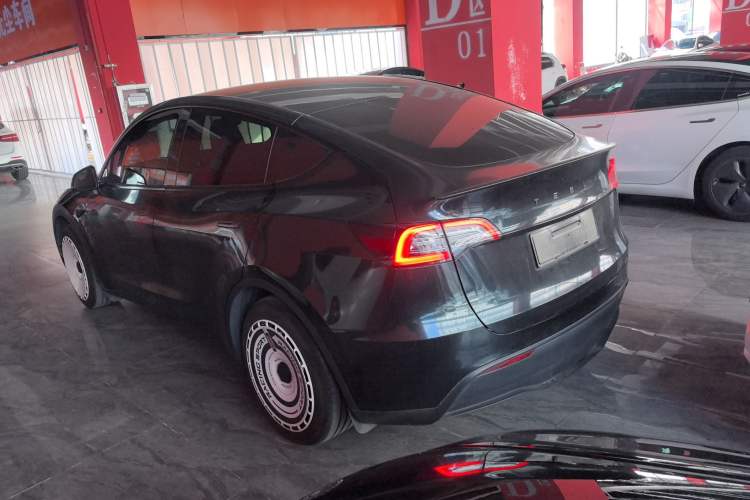 Used Tesla Model Y 2023 Rear-Wheel-Drive Version
