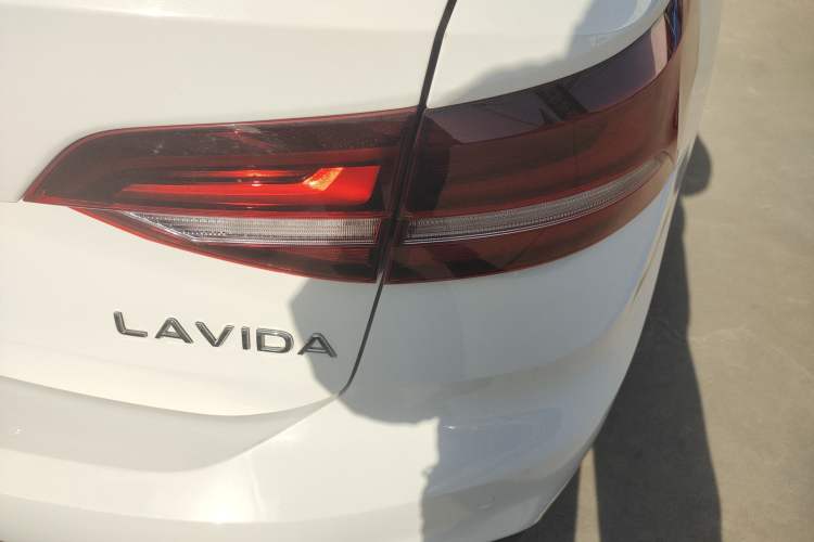 Used Volkswagen Lavida 2023 Revised 1.5L Automatic DeYi Edition