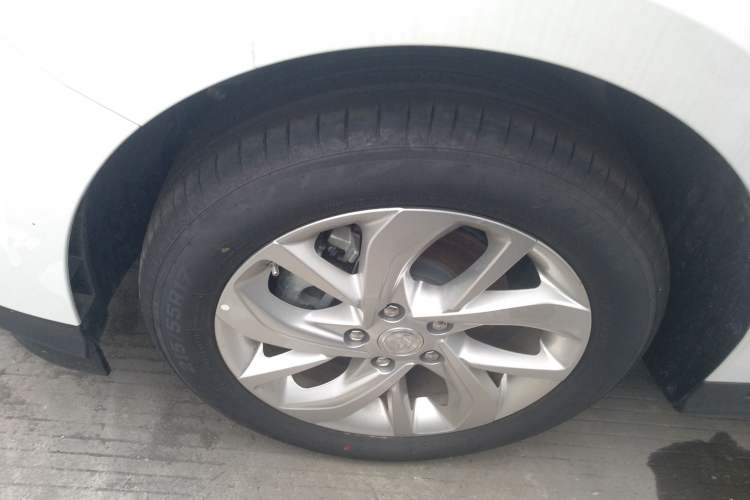 Used Buick Velite 6 2023 430km Range Commuter Version
