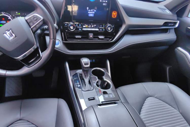 Used Toyota Crown Kluger 2021 2.5L HEV Four-Wheel Drive Luxury Edition
