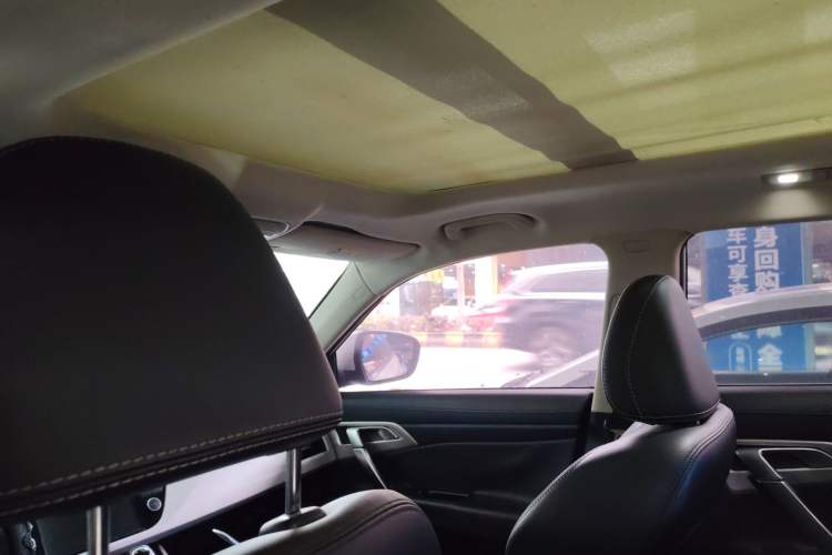 Used Geely Auto Emgrand X7 Sport 2018 1.8TD Automatic Two-Wheel Drive Zhiya Model