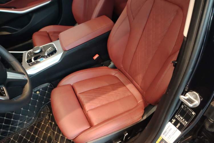 Used BMW i3 2024 eDrive 40 L Midnight Edition