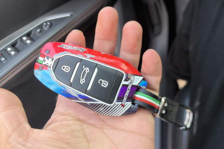 Used Peugeot 5008 2017 380THP 7-Seater Elite Edition
