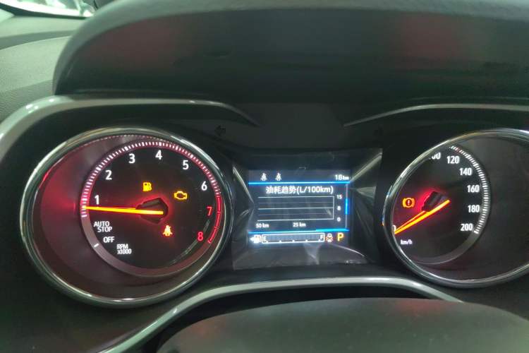 Used Chevrolet Trax 2021 325T Automatic Fun Edition China VI Standard