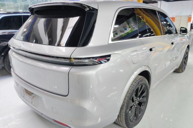 Used Li Auto L8 2023 Air model
