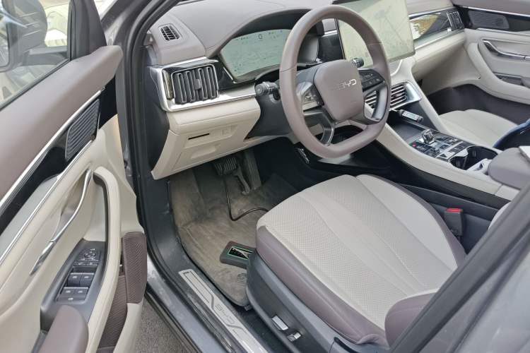 Used BYD Song PLUS New Energy 2025 DM-i Intelligent Driving 160KM Flagship Model
