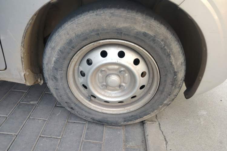 Used Wuling Hongguang V 2019 1.5L Jingqu Version China VI LAR
