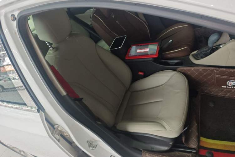 Used Buick GT 2018 15T Dual-Clutch Elite Model China V Standard
