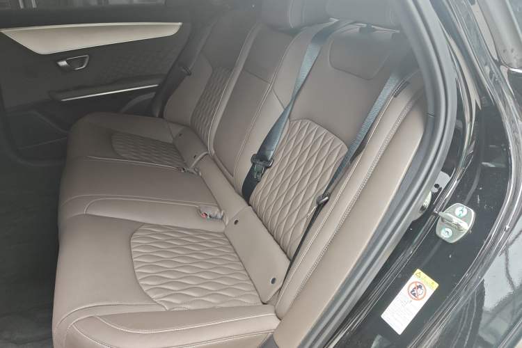 Used BYD Han 2024 DM-i Glory Edition 121KM Prestige Model
