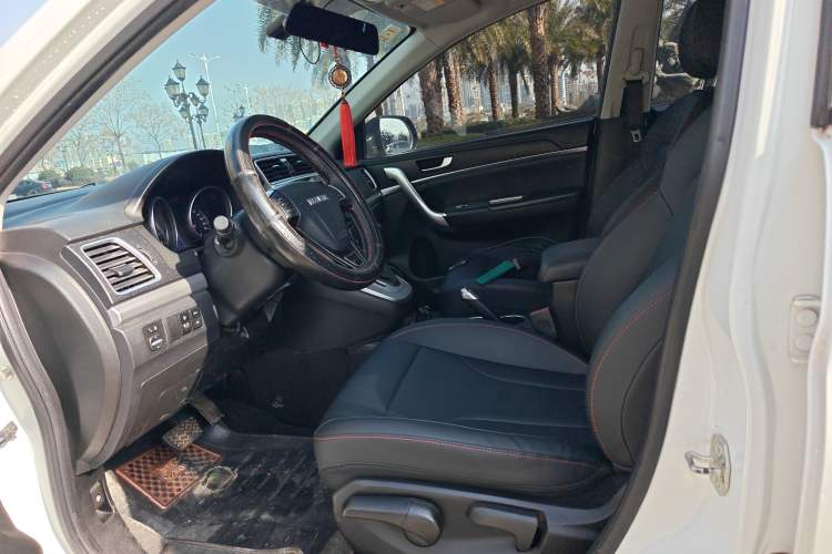 Used Haval M6 2019 1.5T DCT Two-Wheel Drive Elite Version China VI Standard
