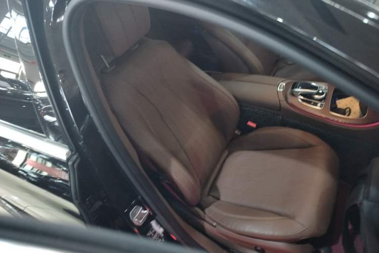 Used Mercedes-Benz E-Class 2018 Facelift E 200 L
