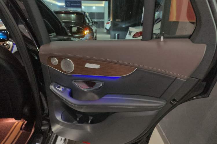 Used Mercedes-Benz GLC 2021 GLC 300 L 4MATIC Luxury Model
