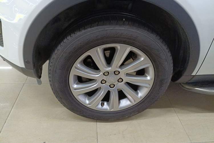 Used Land Rover Discovery Sport 2018 240 PS SE Version