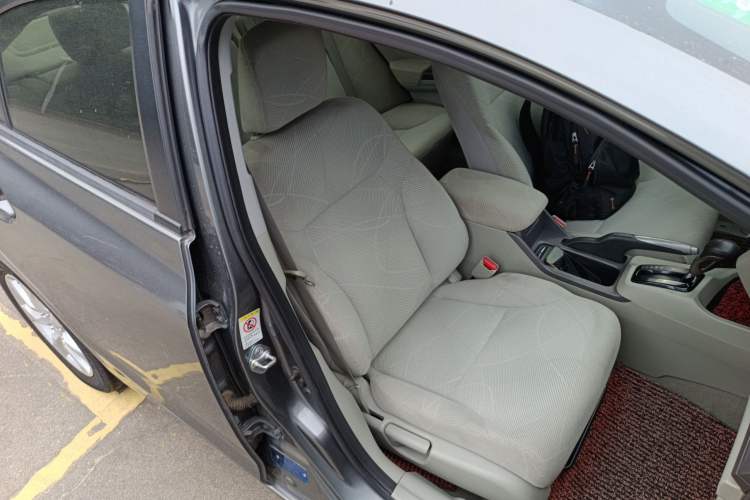 Used Honda Civic 2013 10th Anniversary 1.8L Automatic Comfort Version
