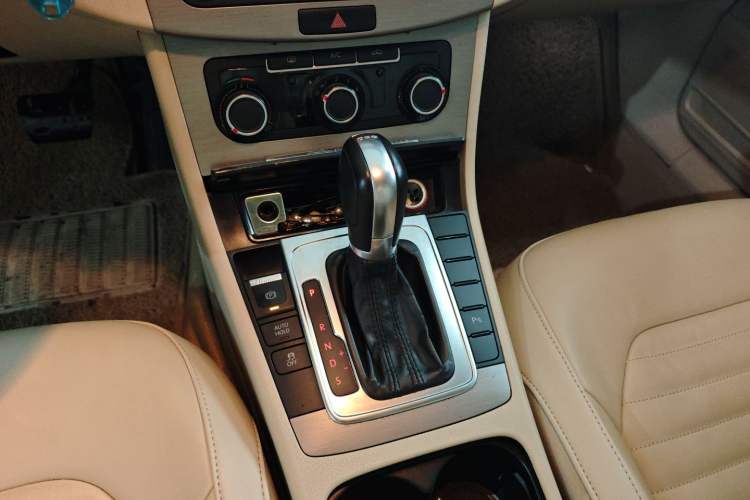 Used Volkswagen Magotan 2013 1.8TSI Premier Model