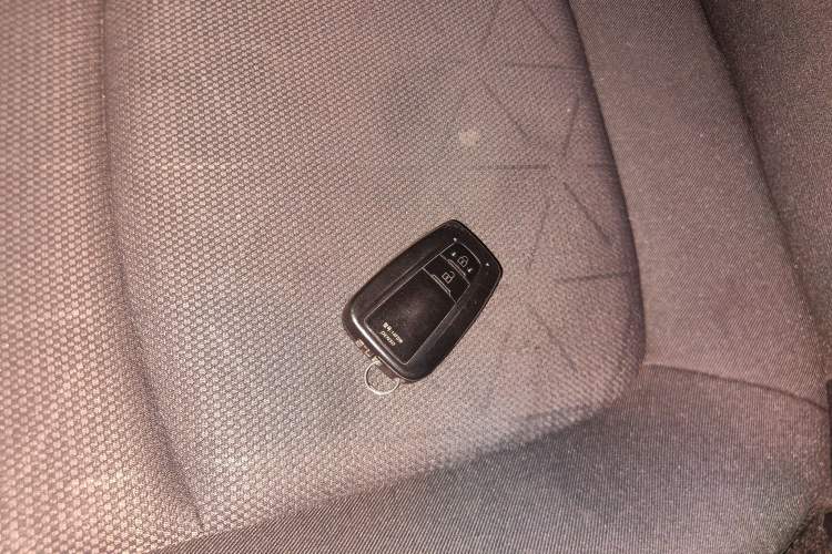 Used Toyota RAV4 2023 Dual-Motor 2.5L E-CVT Two-Wheel Drive Elite Edition