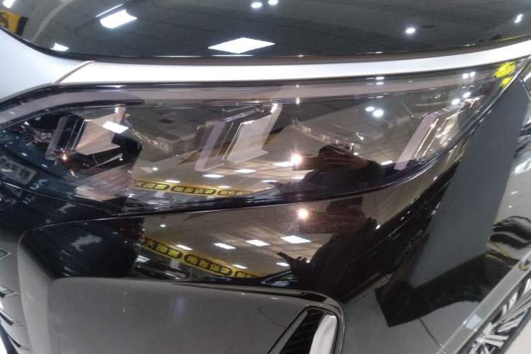 Used BYD Xia 2025 DM-i 1.5T 180km Excellence Model
