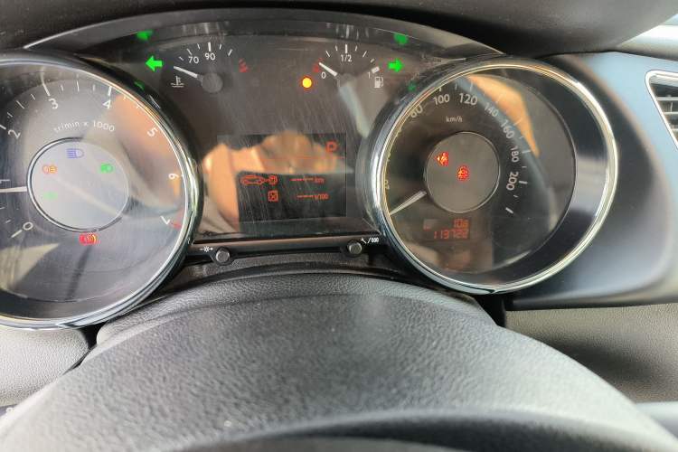 Used Peugeot 3008 2015 2.0L Automatic Trend Edition
