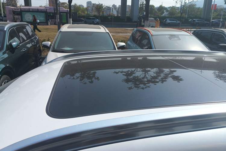 Used Haval H6 2017 Red Label 2.0T Automatic Two-Wheel Drive ZhiShang Model