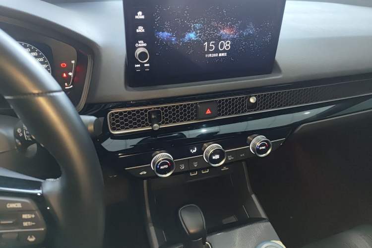 Used Honda Civic 2022 240TURBO CVT Dynamic Edition
