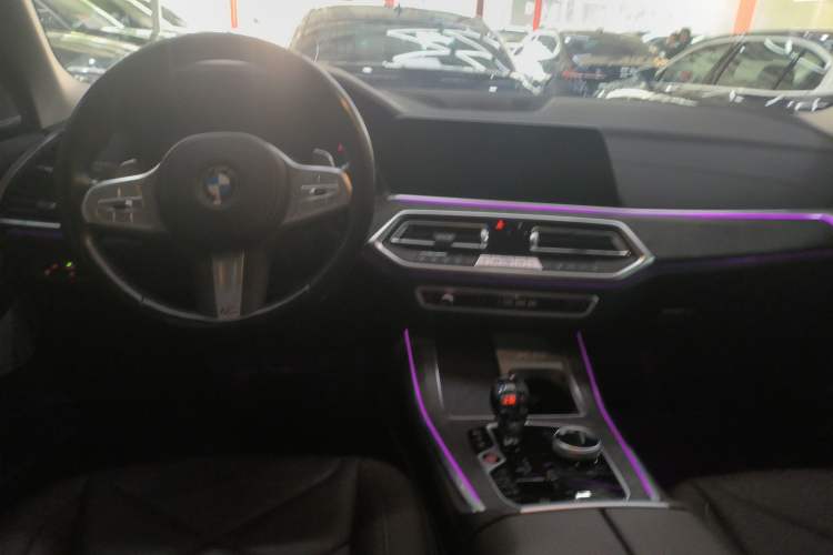 Used BMW X5 2022 Restyled xDrive 30Li Luxury Version M Sport Package