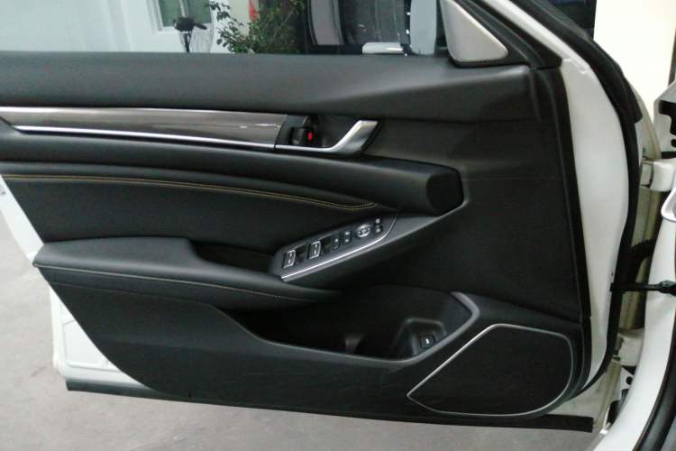 Used Honda Accord 2022 260TURBO Phantom Night · Prestige Edition
