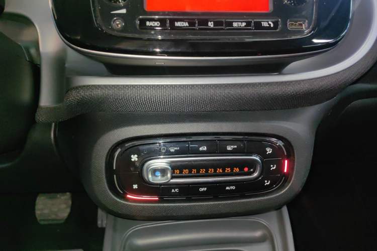 Used  fortwo 2018 1.0L 52kW Hardtop Passion Edition China V Standard
