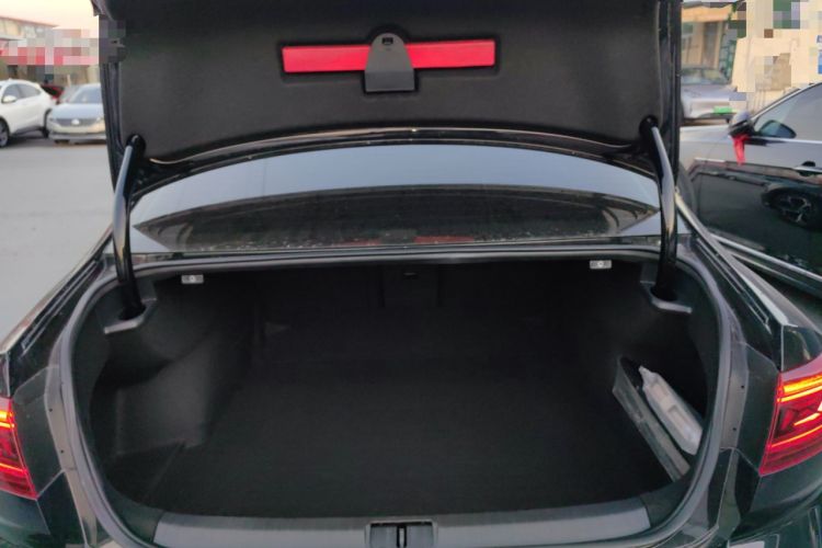 Used Volkswagen Magotan 2023 2 Million Units Commemorative Edition 330TSI DSG Luxury Version
