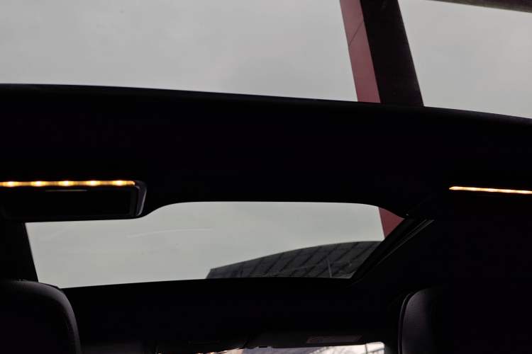 Used Mercedes-Benz GLC 2020 Facelifted GLC 260 L 4MATIC Dynamic Edition