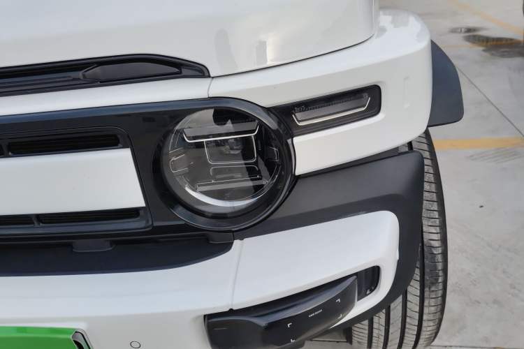 Used  V23 2025 501 Four-Wheel Drive Intelligent Driving Version