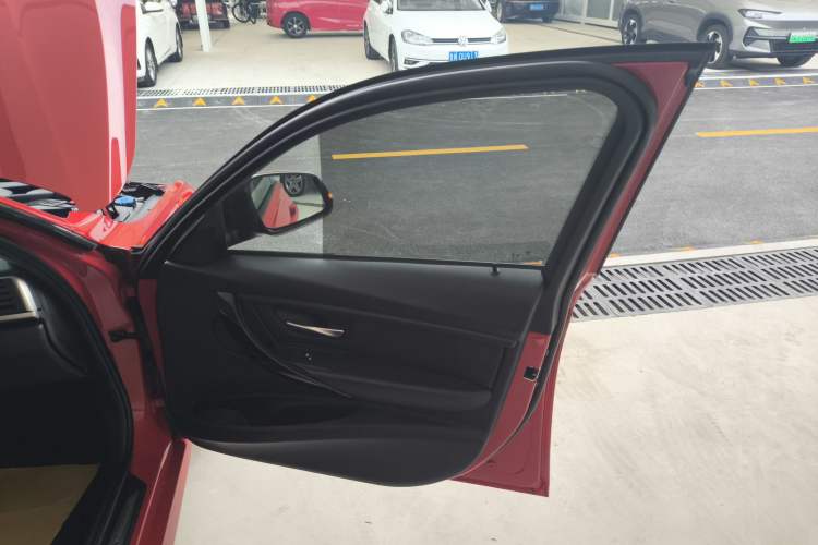 Used BMW 3 Series 2018 320Li Leading Model M Sport Package
