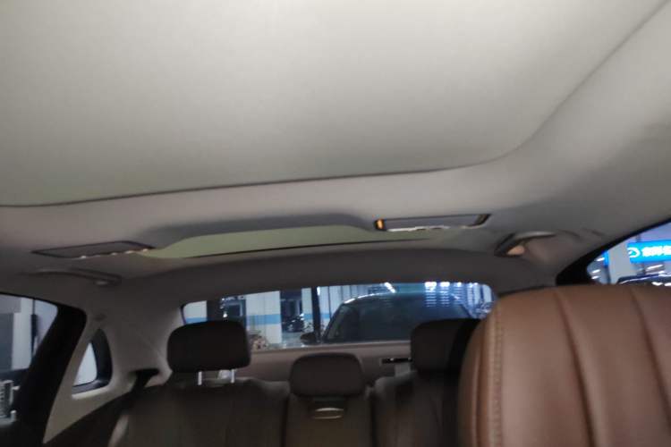 Used Mercedes-Benz E-Class New Energy 2022 Facelift E 350 e L Plug-in Hybrid Sedan
