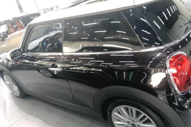 Used  MINI 2022 1.5T COOPER Classic Edition
