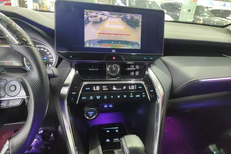 Used Toyota Venza 2022 Dual-Engine 2.5L CVT Two-Wheel Drive Prestige Edition