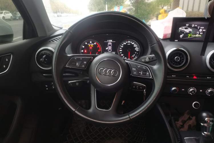 Used Audi A3 2020 Limousine 35 TFSI Fashion Edition China VI Emission Standard