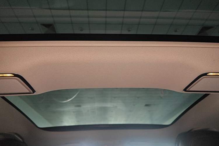 Used Mercedes-Benz E-Class 2022 Second Facelift E 300 L Fashion Edition
