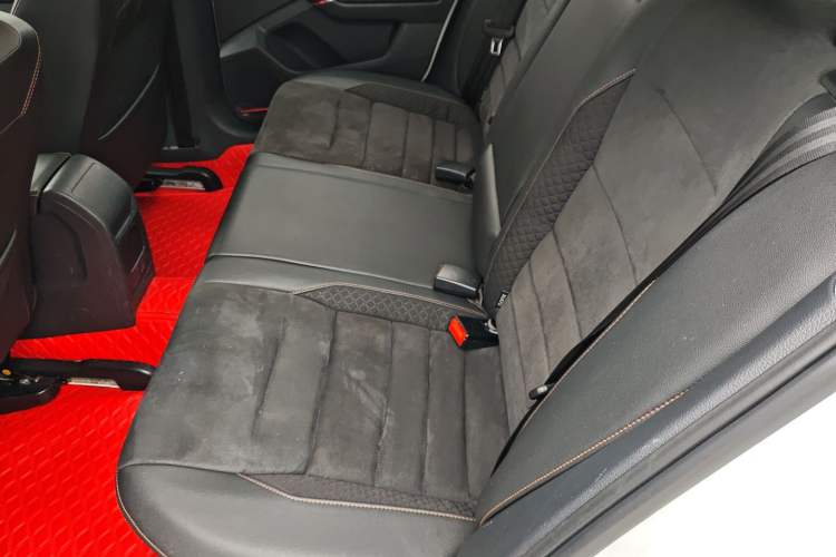 Used Volkswagen C-TREK 2017 1.6L Automatic Luxury Model