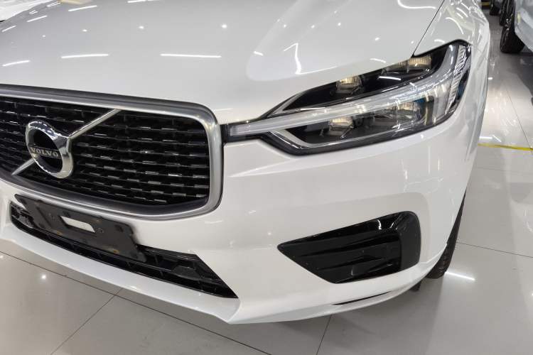 Used Volvo XC60 2019 T5 4x4 Zhiyuan Sport Edition China V Standard
