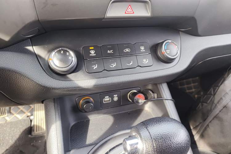 Used Kia Sportage R 2016 2.0L Automatic Two-Wheel Drive GL
