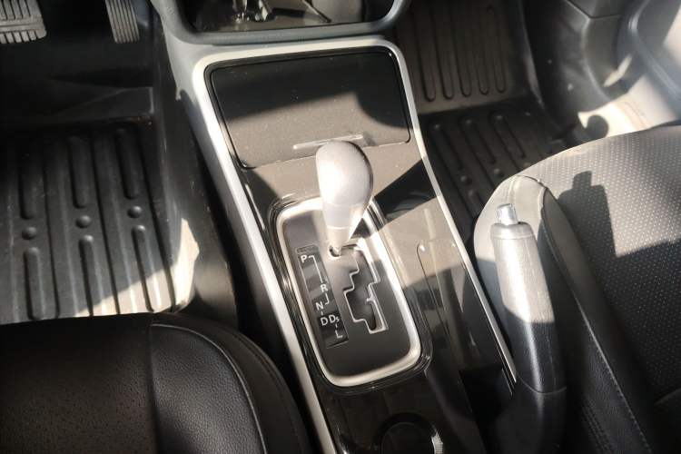 Used Mitsubishi Outlander 2021 2.0L Two-Wheel Drive Comfort Edition 5 Seats
