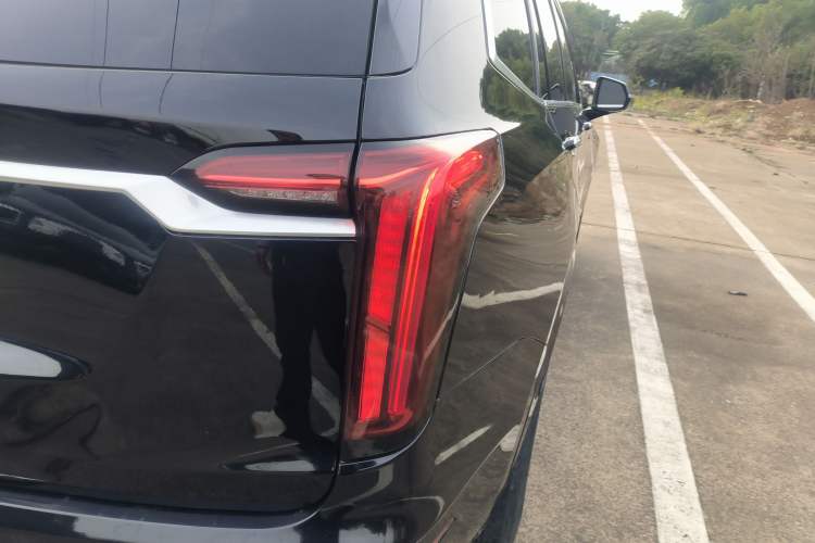 Used Cadillac XT6 2022 2.0T Six-Seater Four-Wheel-Drive Luxury Version