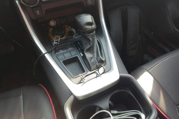 Used Toyota Wildlander 2024 2.0L CVT Two-Wheel Drive Leading Edition